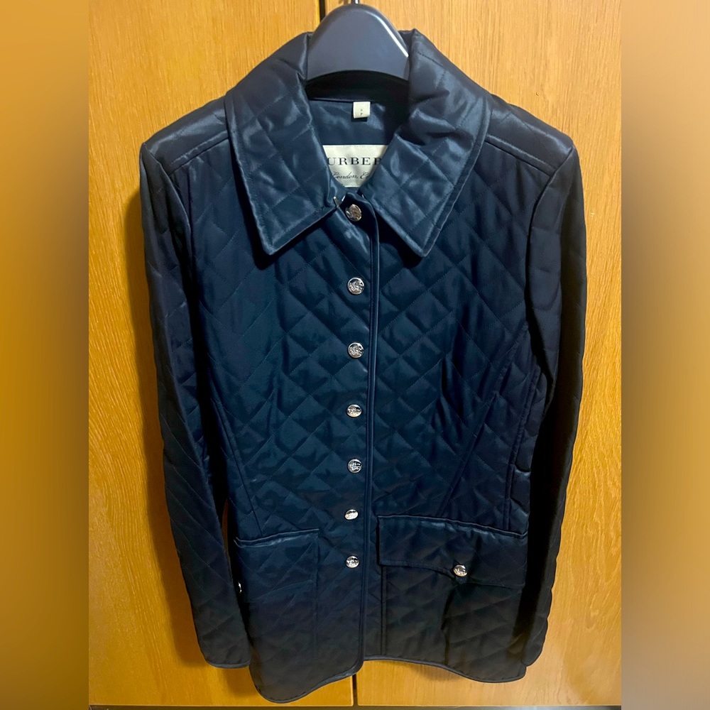 Authentic Burberry Borthwicke Diamond Quilted Snap Coat in Small